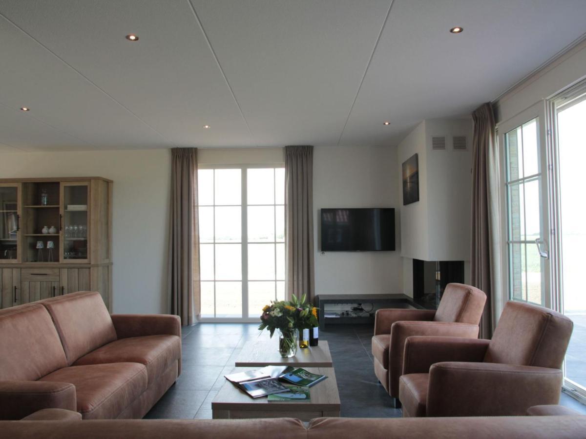 Beautiful And Spacious Villa With A Panoramic View Near The Beach Of กัดซันด์ ภายนอก รูปภาพ
